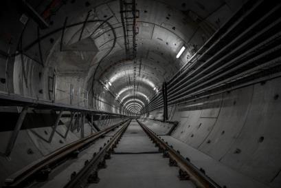 隧道内机电管线建筑限界净空分析