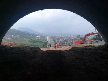隧道测量系统助力新福厦高铁隧道贯通