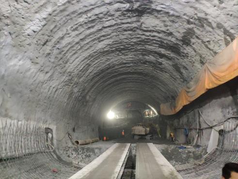 隧道测量前沿技术助力郑万高铁建设